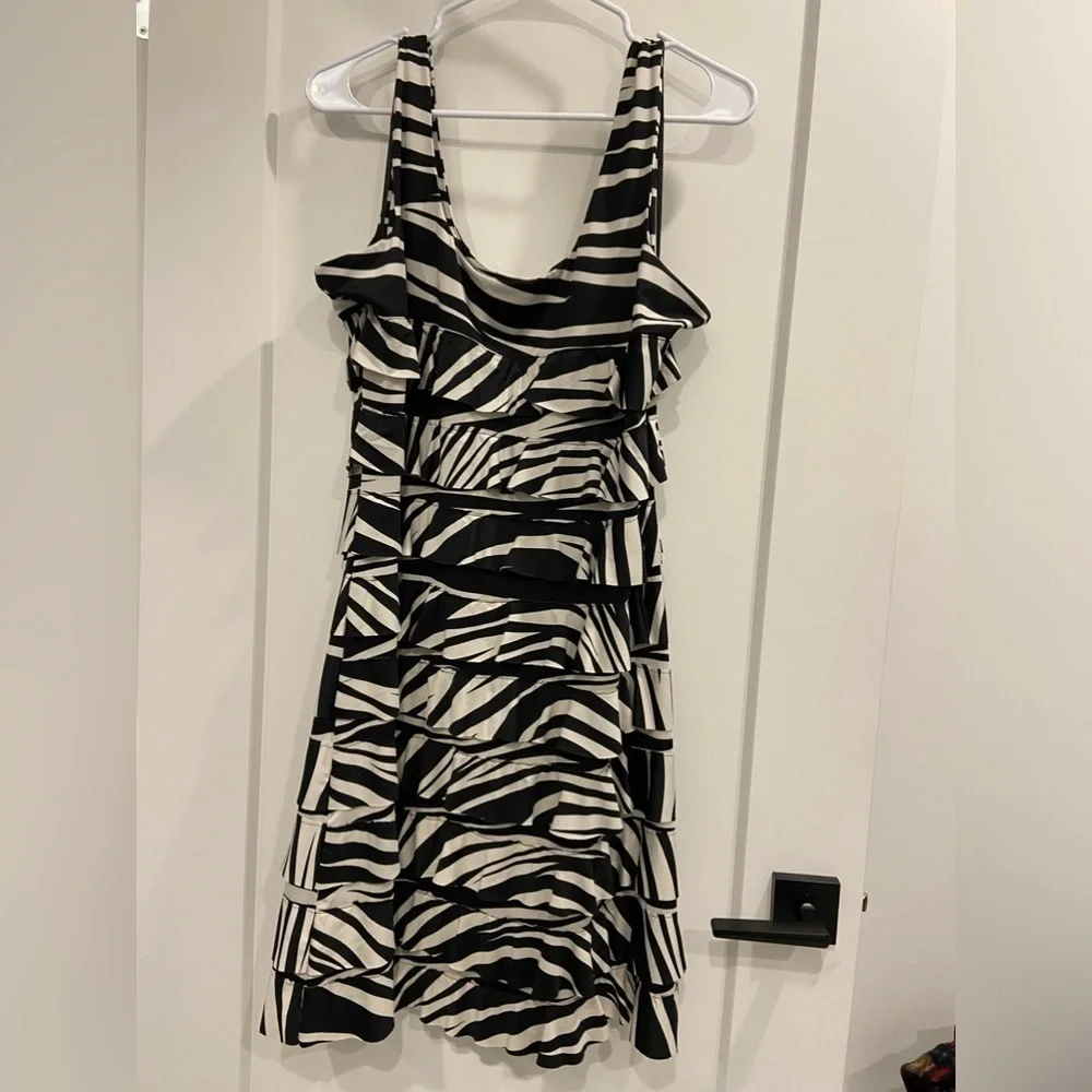 Retro Tango Mango Black And White Flapper Frill Dress Size XL - Picture 2 of 10